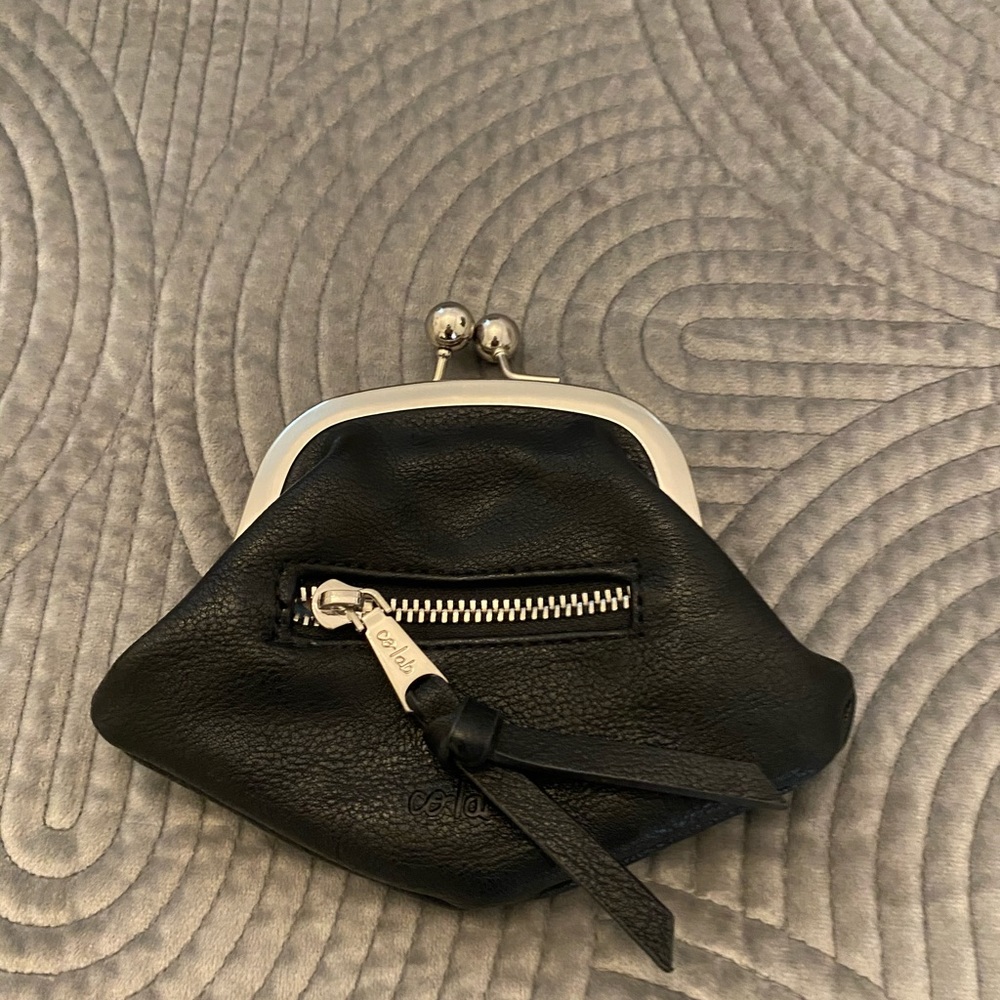 Change wallet - Picture 2 of 2